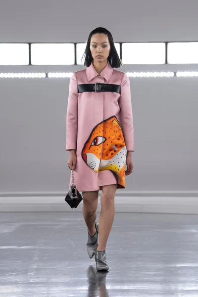 Look 1